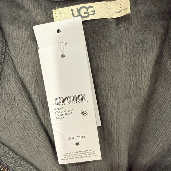 Men's Gray Half-Zip Sweater UGG - Picture 3 of 3